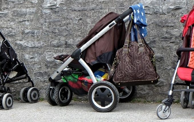 Babyschwimmen - Kinderwagen