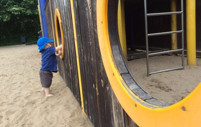 Spielplatz - Bullaugen und Bug