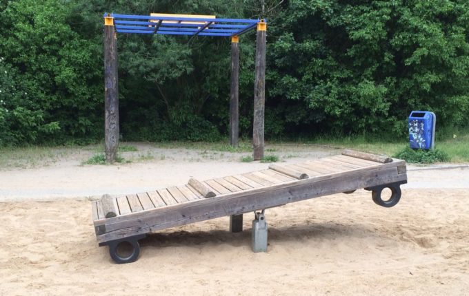 Spielplatz - Wippe