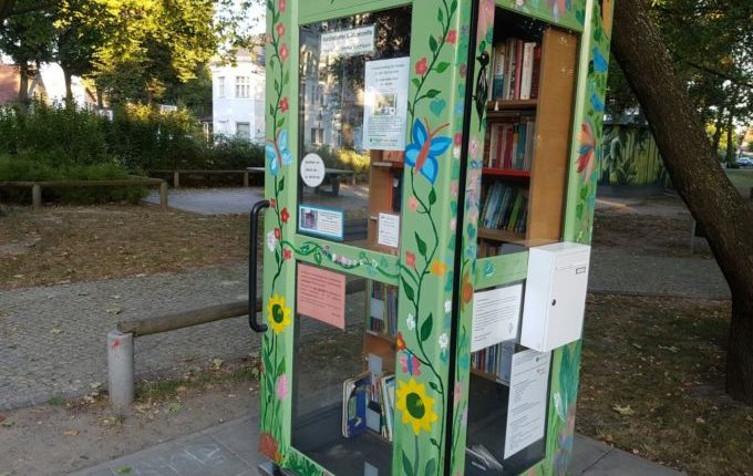 Spielplatz Wilhelmplatz in Berlin-Kaulsdorf - Bücherzelle