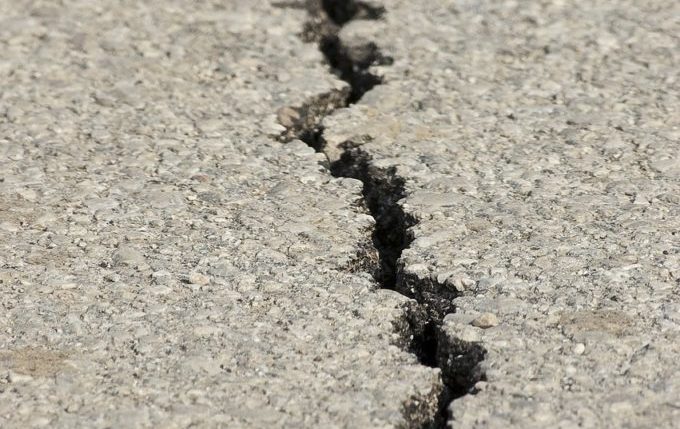 Chaos beim Laternen basteln - Riss in der Erde